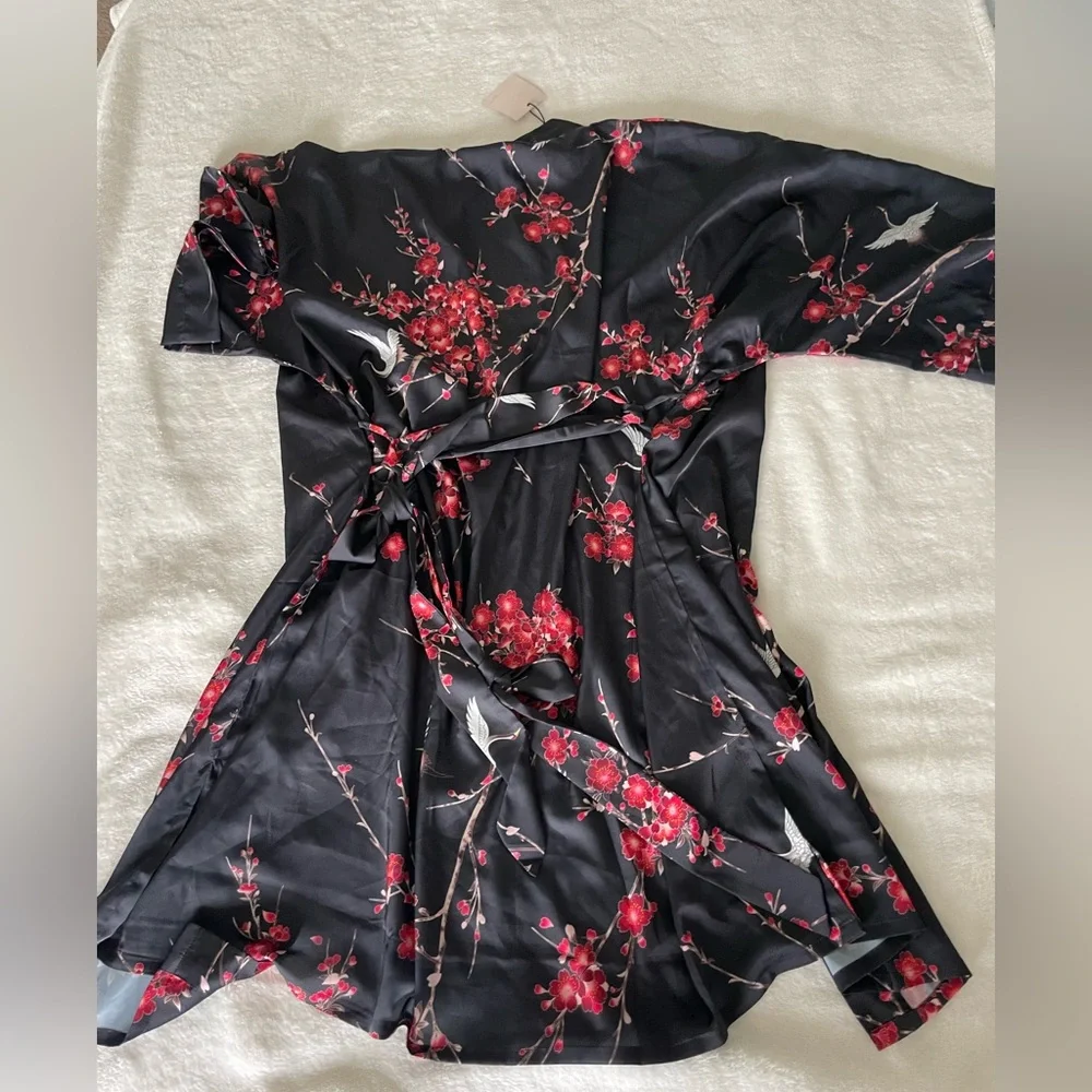 Kim + One Black Floral Cherry Blossom & Crane Robe - Picture 11 of 11
